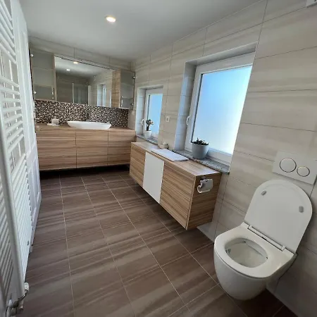 Gostinjska kuća Avsenik 3*