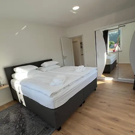 Gostinjska kuća Avsenik 3*